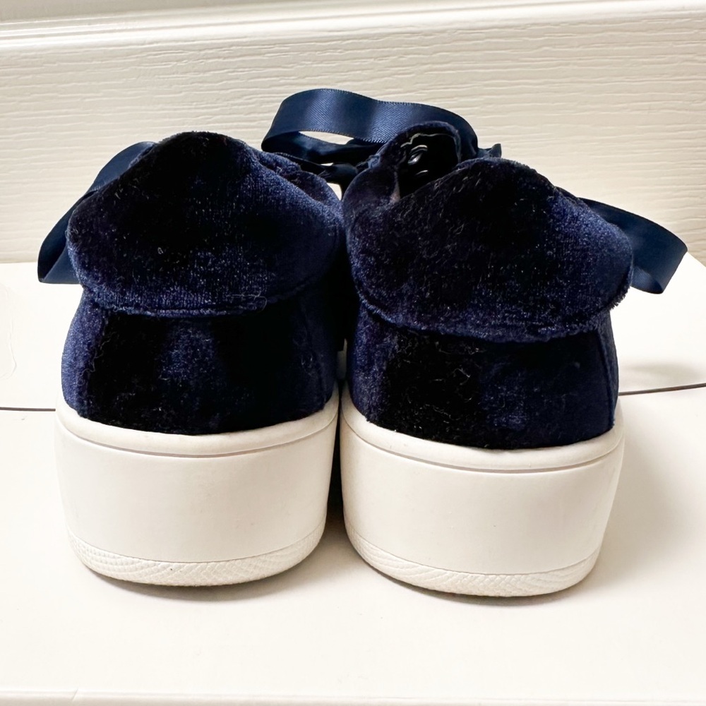 Steve Madden Bertie Navy Velvet Platform Sneaker Size 7.5 - Picture 3 of 4